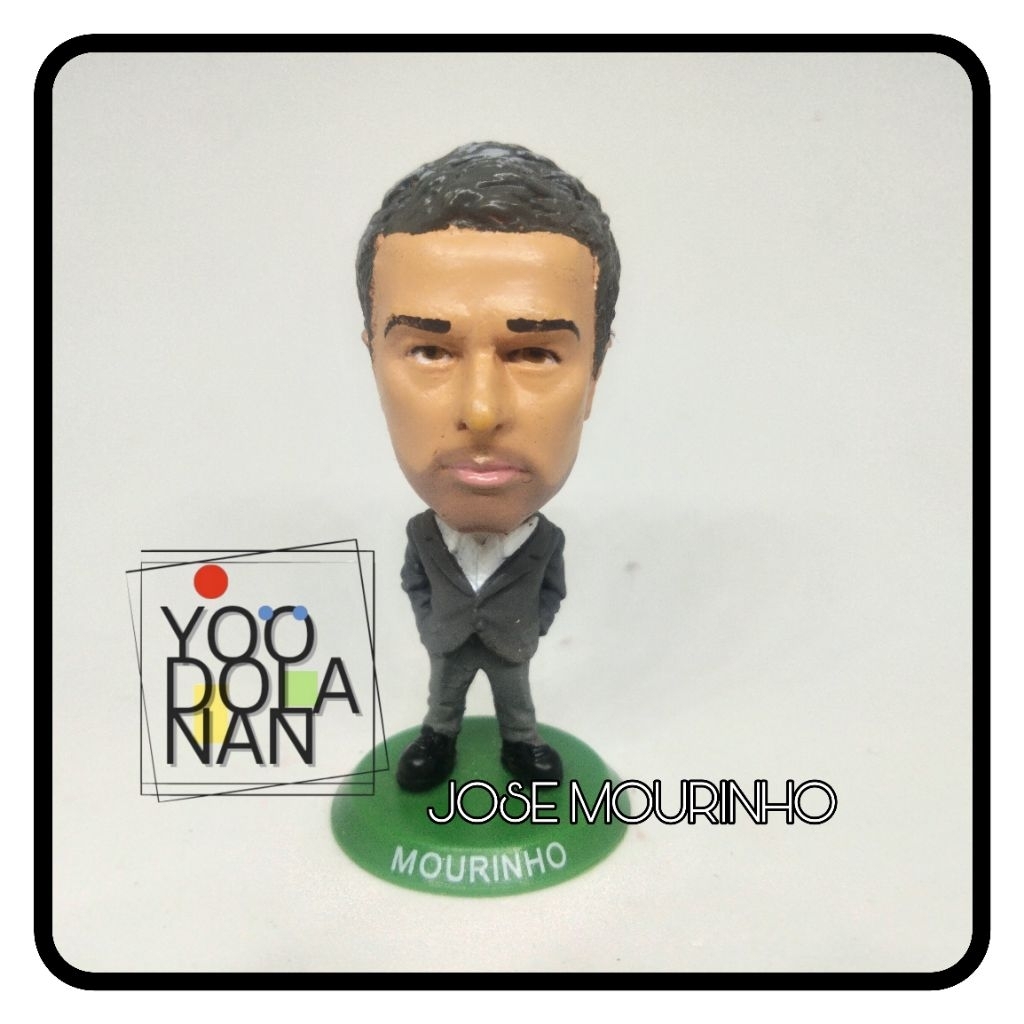 JOSE MOURINHO - COACH REFEREE CORINTHIAN SOCCERSTARZ MICROSTARS FIGURE PEMAIN BOLA