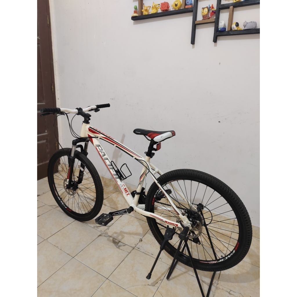 Sepeda Gunung Pacific Mazara 2.0 Alloy 26" (bekas pakai)