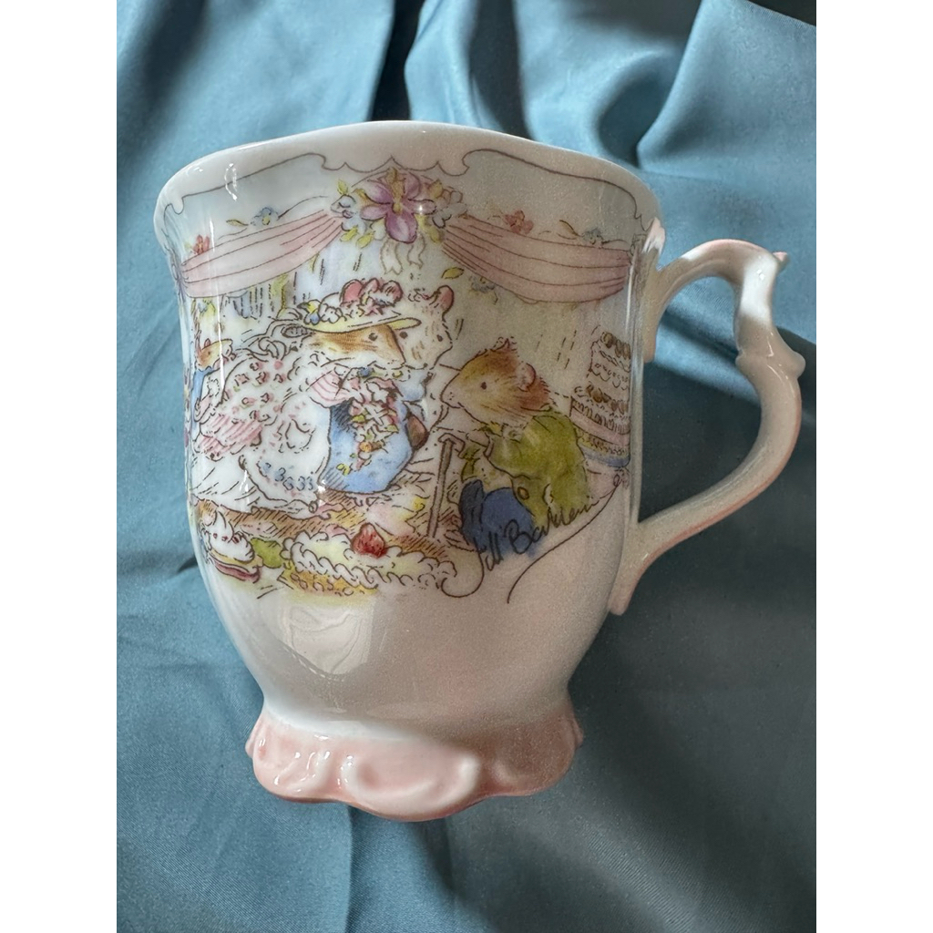 Royal Albert Royal Doulton Brambly Hedge The Wedding Series