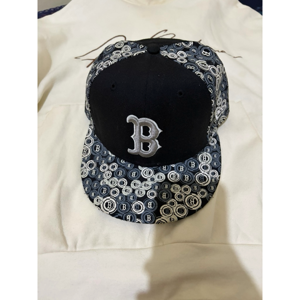 topi fitted logo B original new era