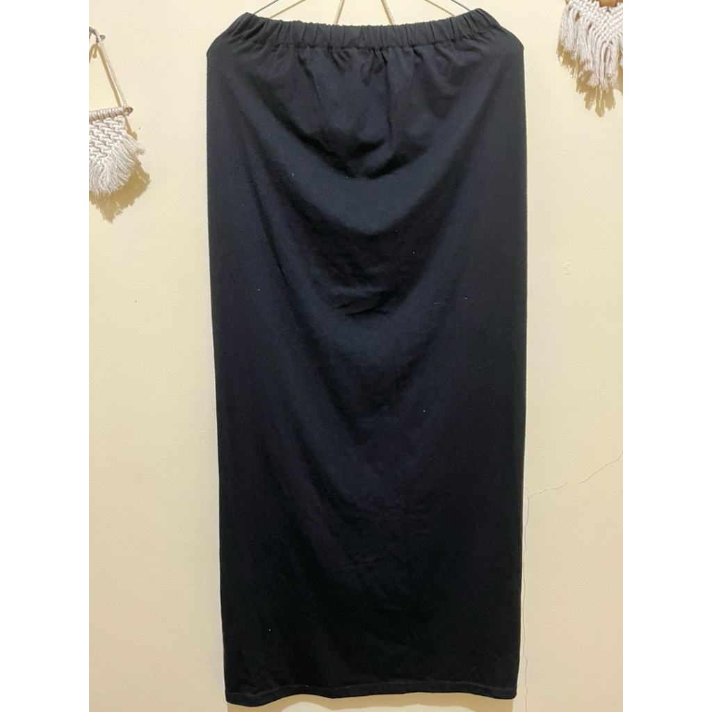 PRELOVED daleman rok bahan kaos