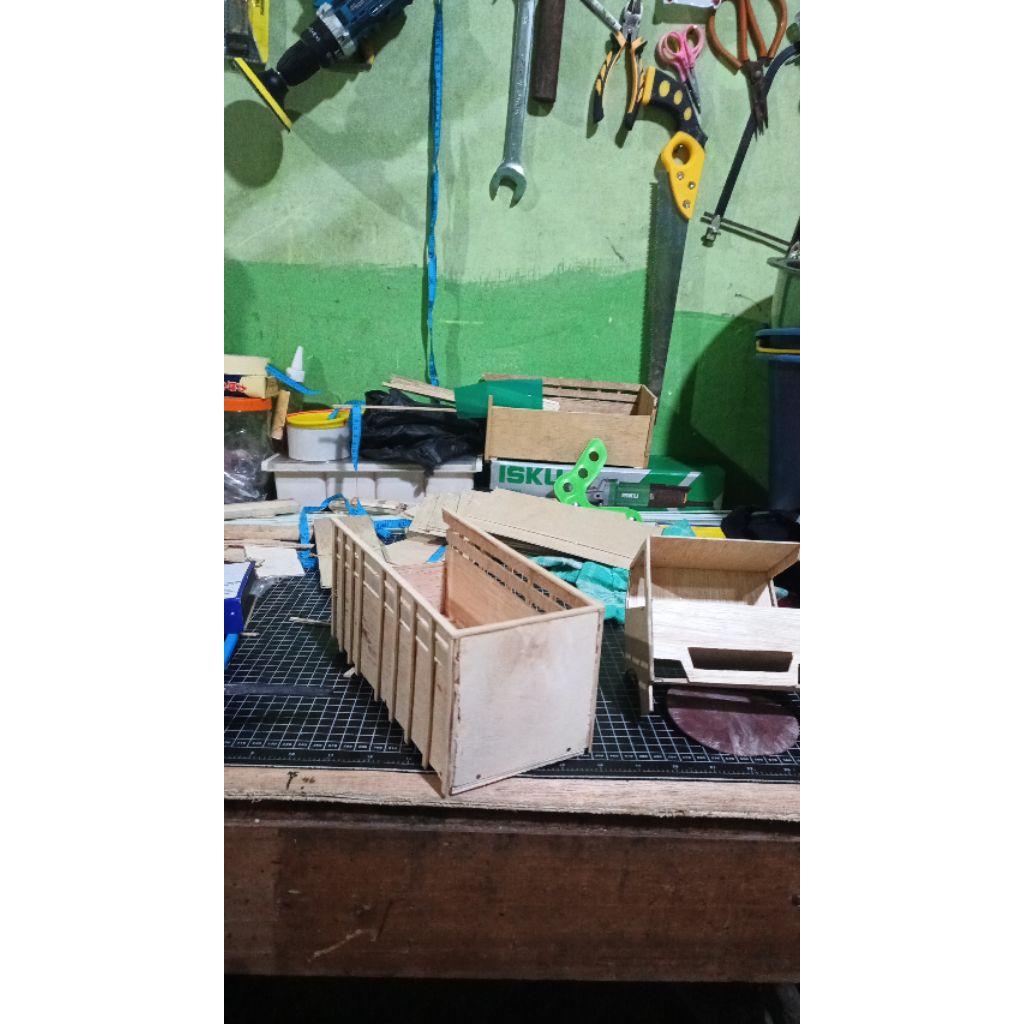 Mainan Bak Truk Mobil Plastik Modifikasi