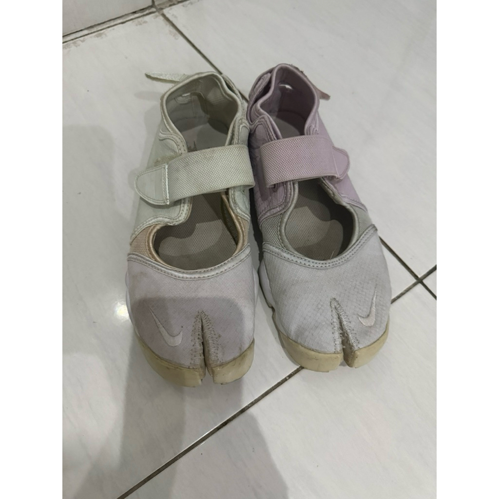 preloved sepatu nike size 40 insole 25.5 ori ya no dus