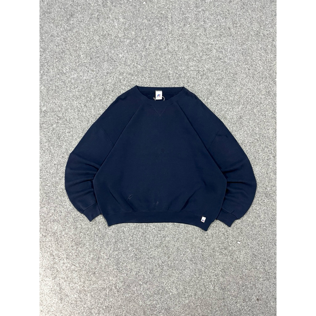 VINTAGE RUSSELL ATHLETIC BLANK NAVY CREWNECK SECOND