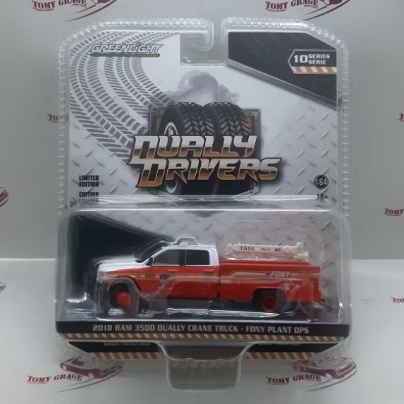 Greenlight Dually Drivers 2018 Ram 3500 Dually Crane Truck - FDNY