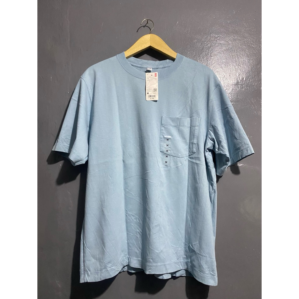 Uniqlo Pocket Basic T-Shirt