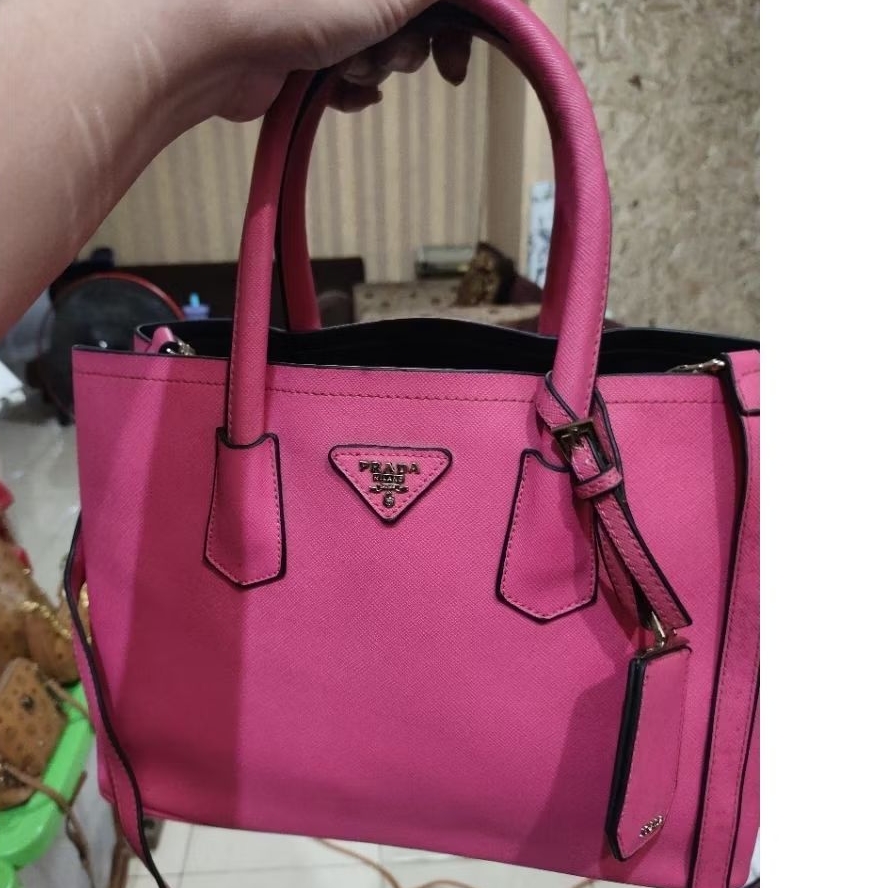 Prada Galleria Saffiano Tote bag