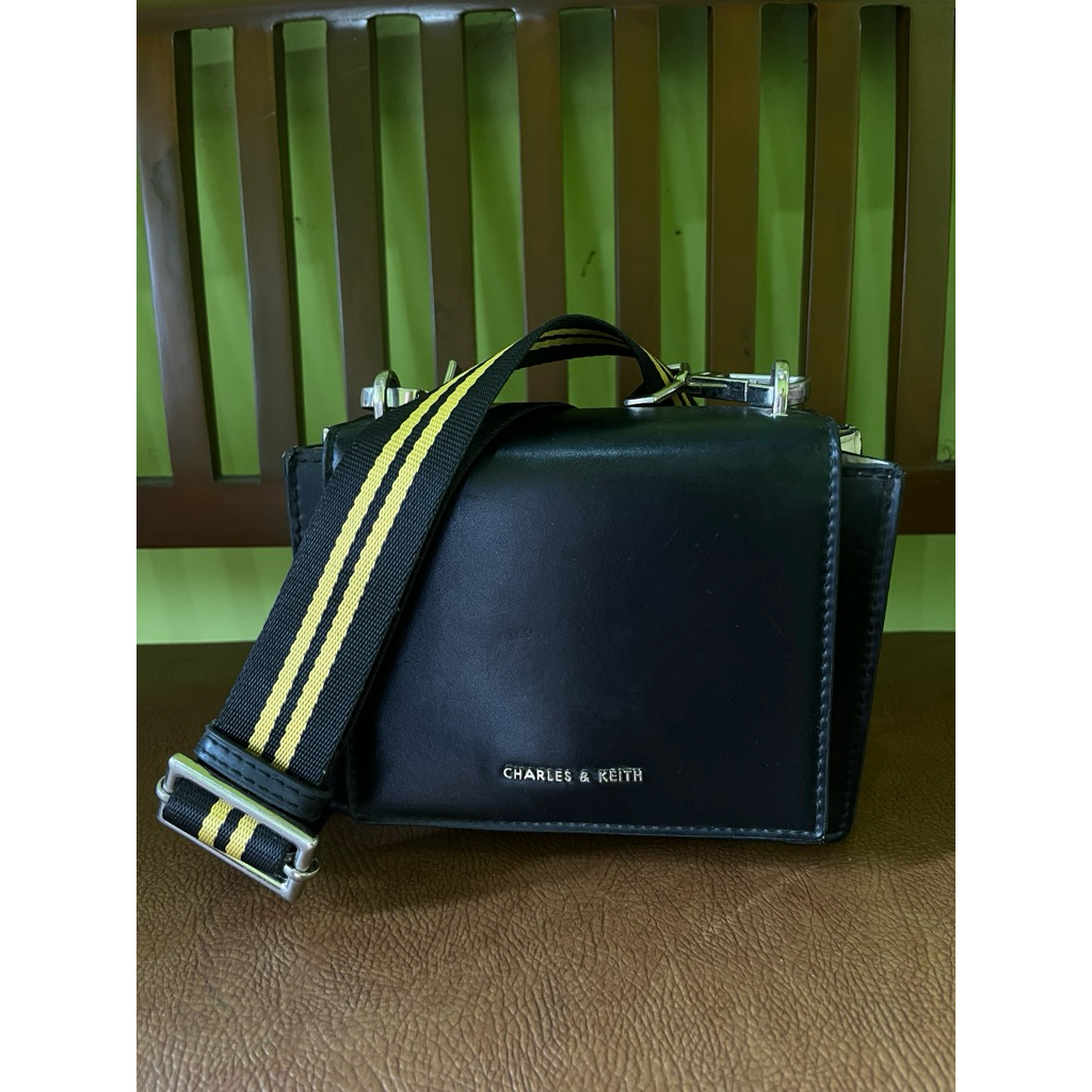 Tas CK warna hitam
