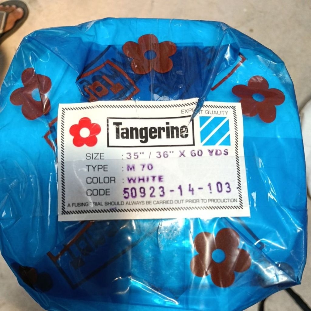 Kain Keras Interlining M70 Tangerine Staflex