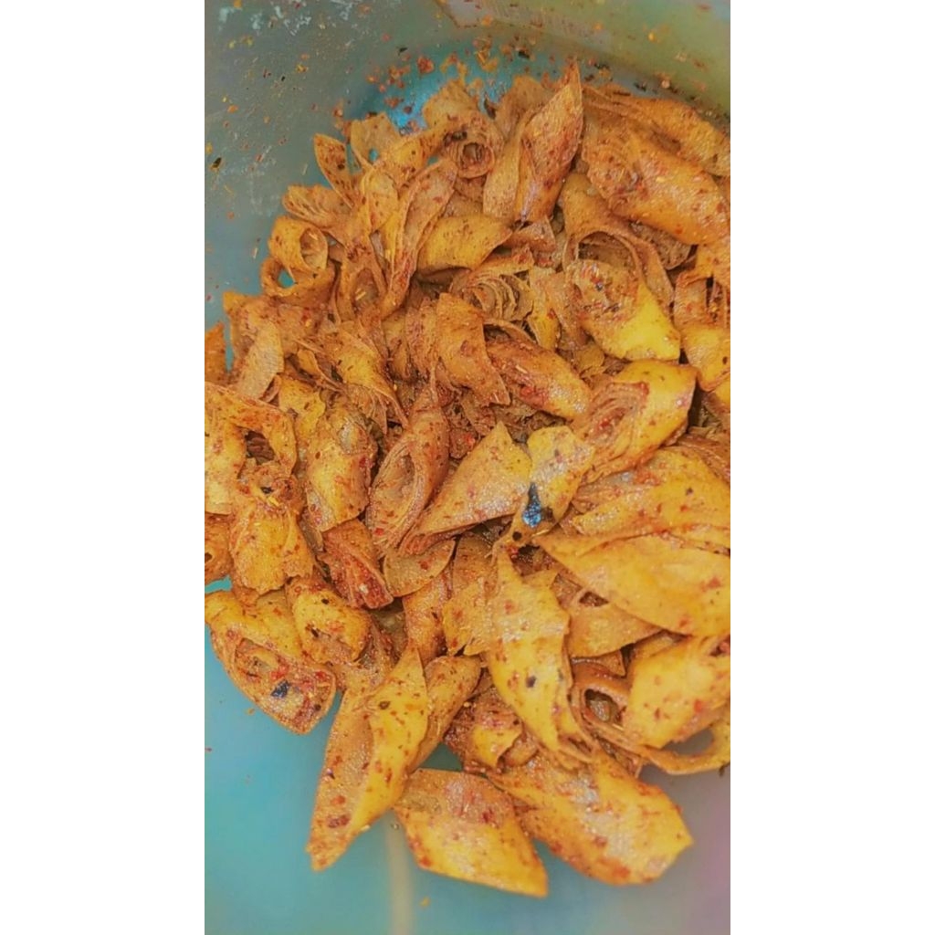 Cemilan Lumpia kering pedas daun jeruk, Original 50gr