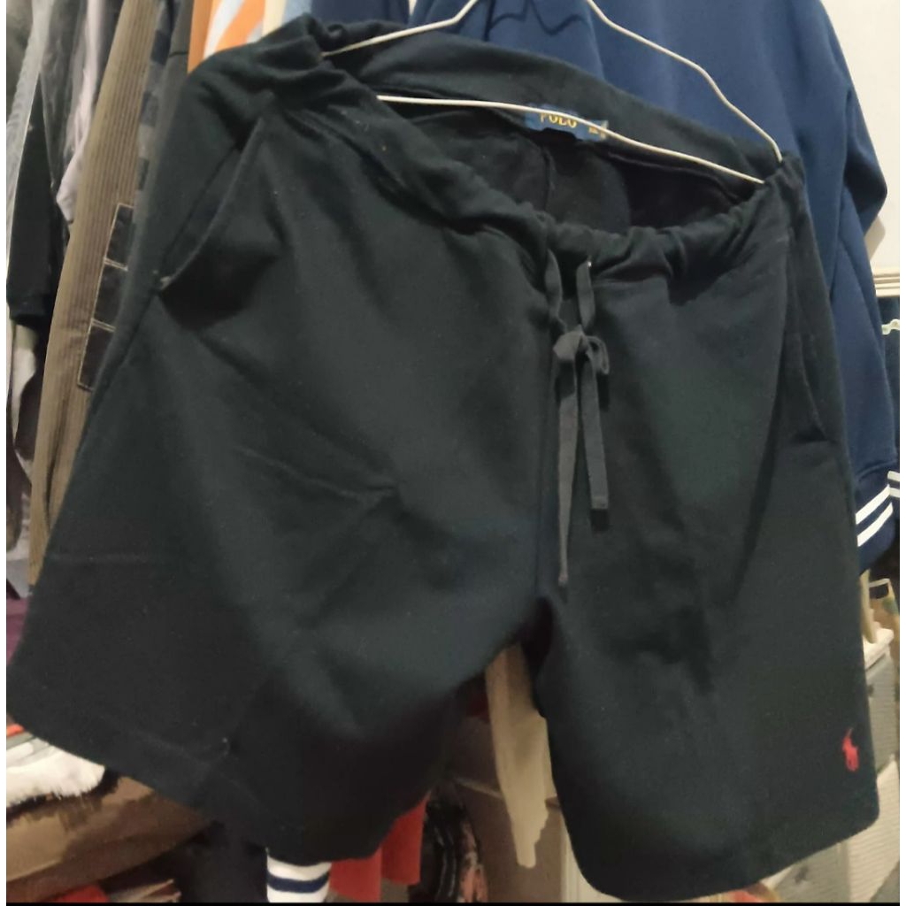Preloved Celana Pendek Polo Hitam Pria XXL