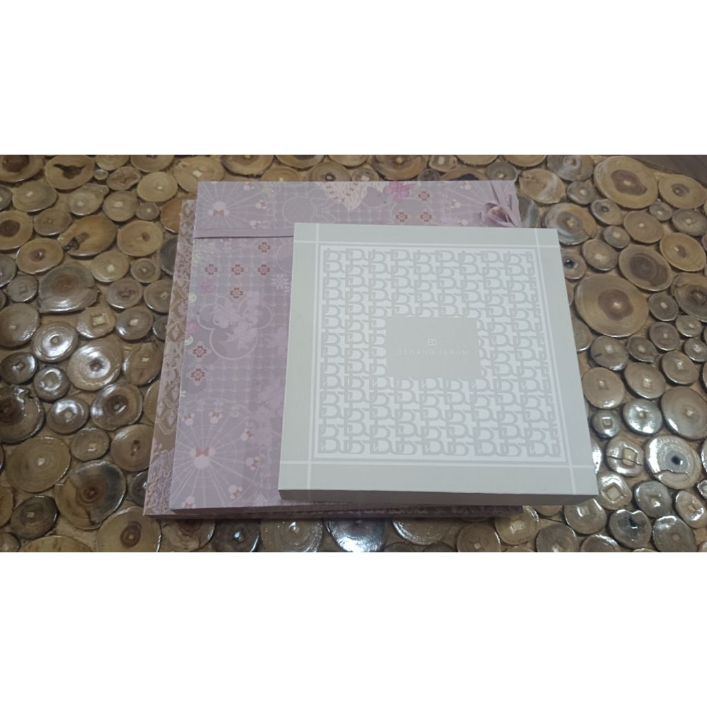 mfp godiebag benang jarum monogram pilow case  buttonscarves the dream park viola shawl