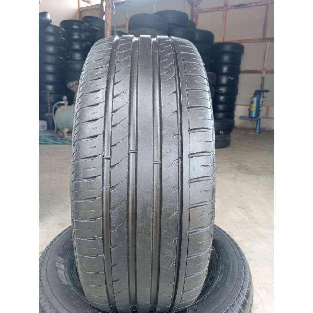 BAN 215 45 R17 GT CHAMPIRO HPY