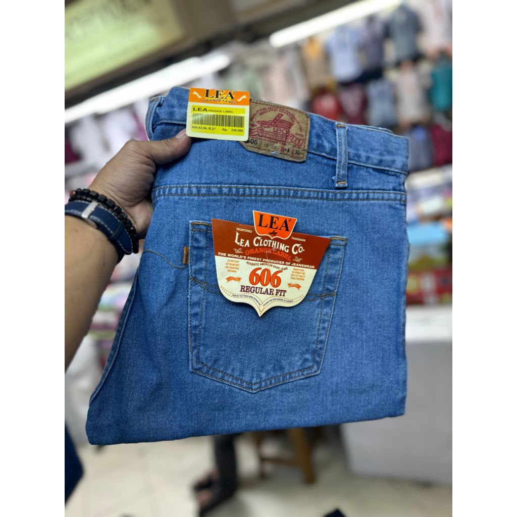 Celana Panjang Jeans Pria Jumbo Celana Jeans Pria Jumbo