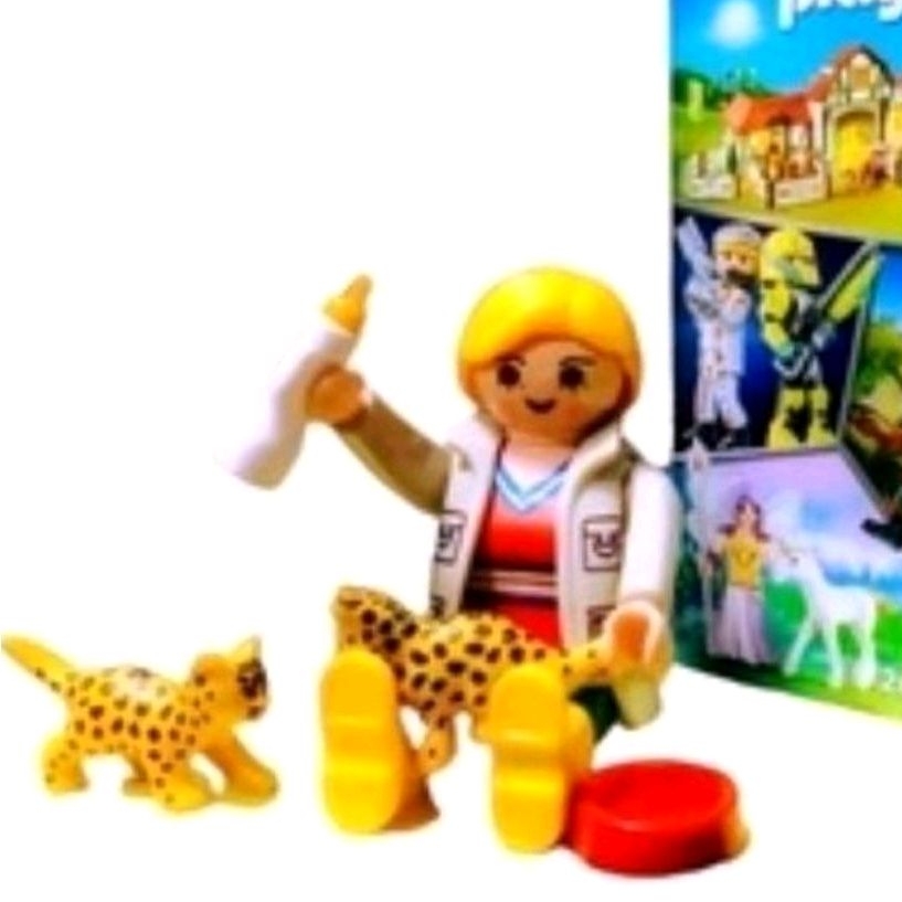 figure jadul tarzan wanita animal keeper figure penjaga kebun binatang figure cheetah miniatur leopa