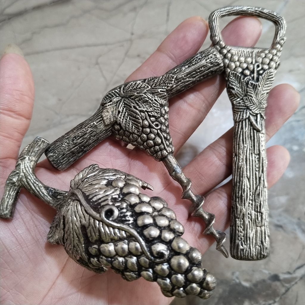 Alat jadul pembuka tutup botol antik lawas