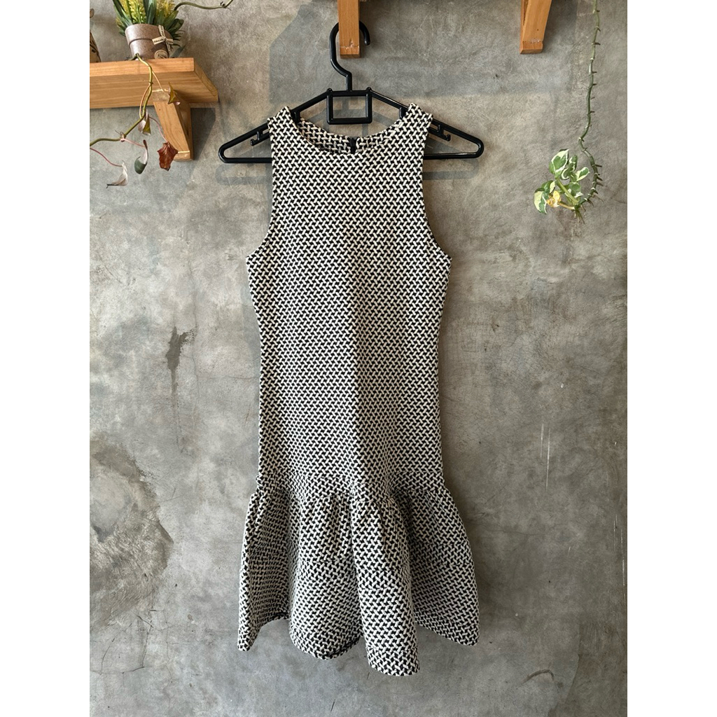 Dress preloved, dress second merk ZARA, size S