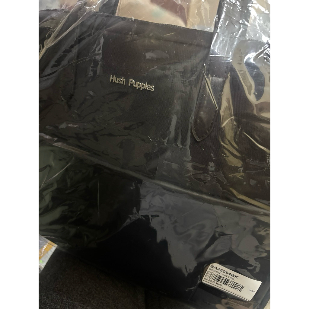 Tas Laptop Hush Puppies