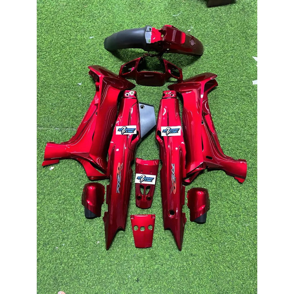Bodi set Yamaha FIZR F1ZR Special edition warna merah marun