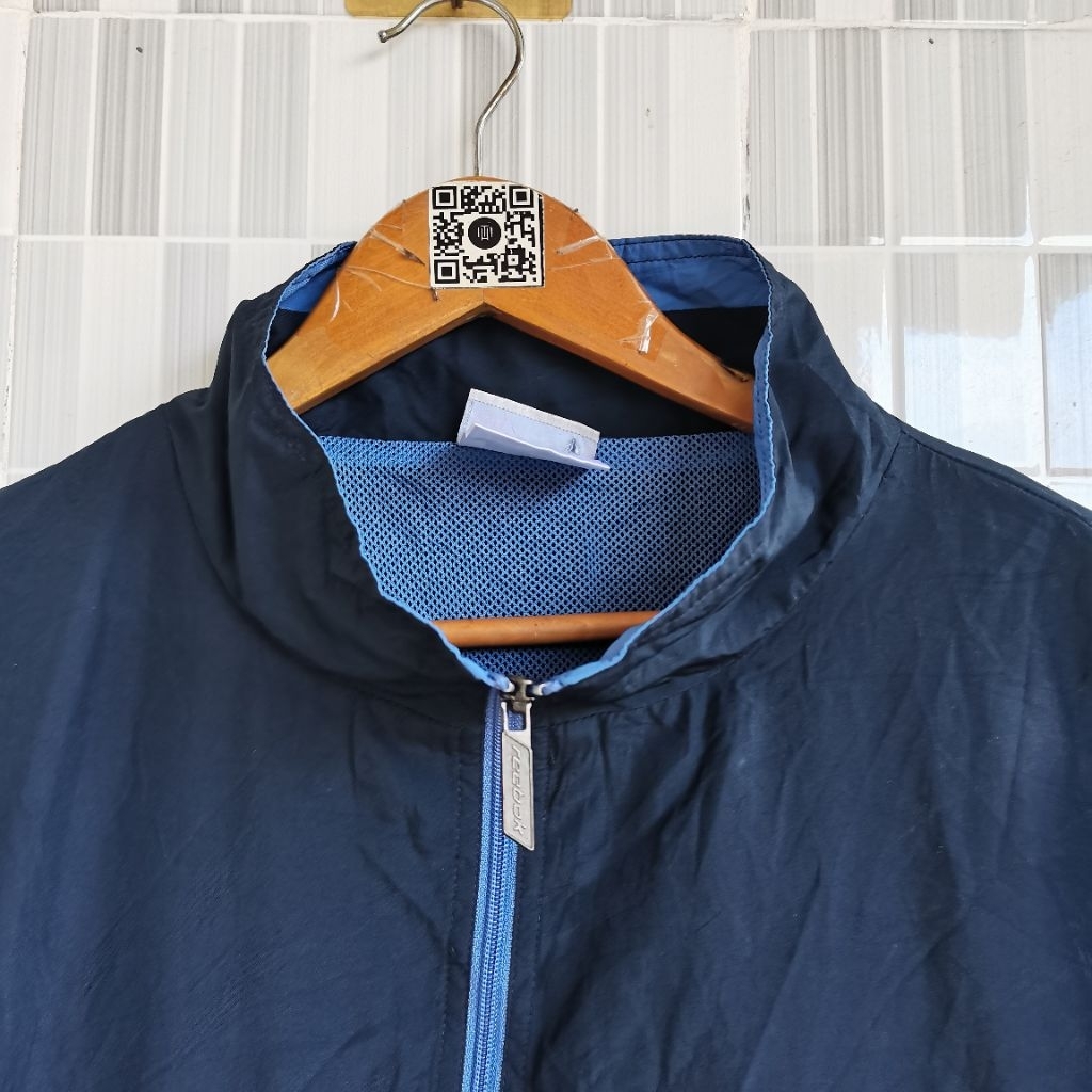1314. JAKET WINDBREAKER REEBOK VINTAGE SIZE XXL  PRELOVED