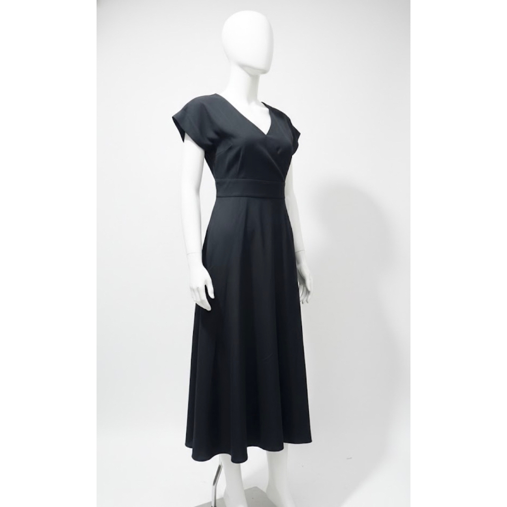 Dress hitam LD 86 , PB 124