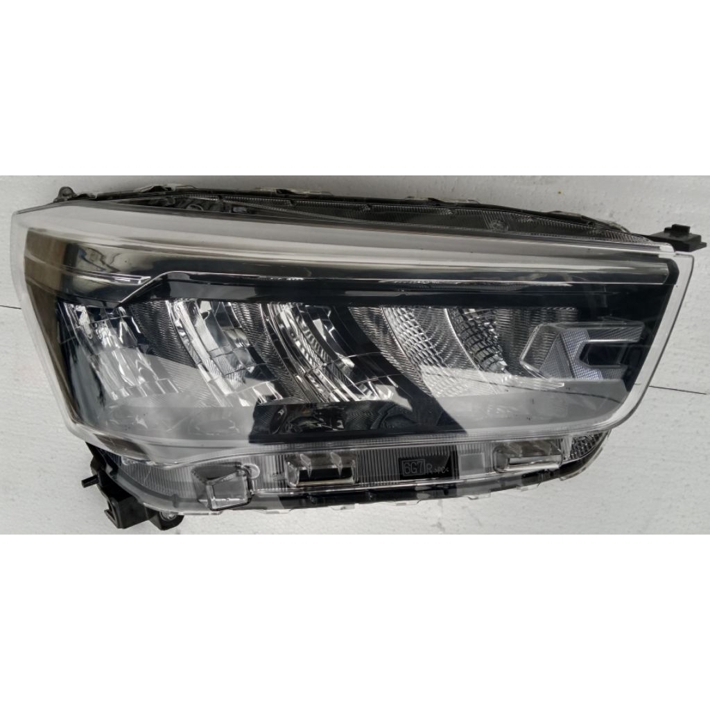 HEADLAMP ROCKY KANAN (RH).