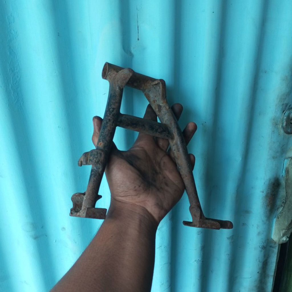 standar tengah honda pispot/c50 original