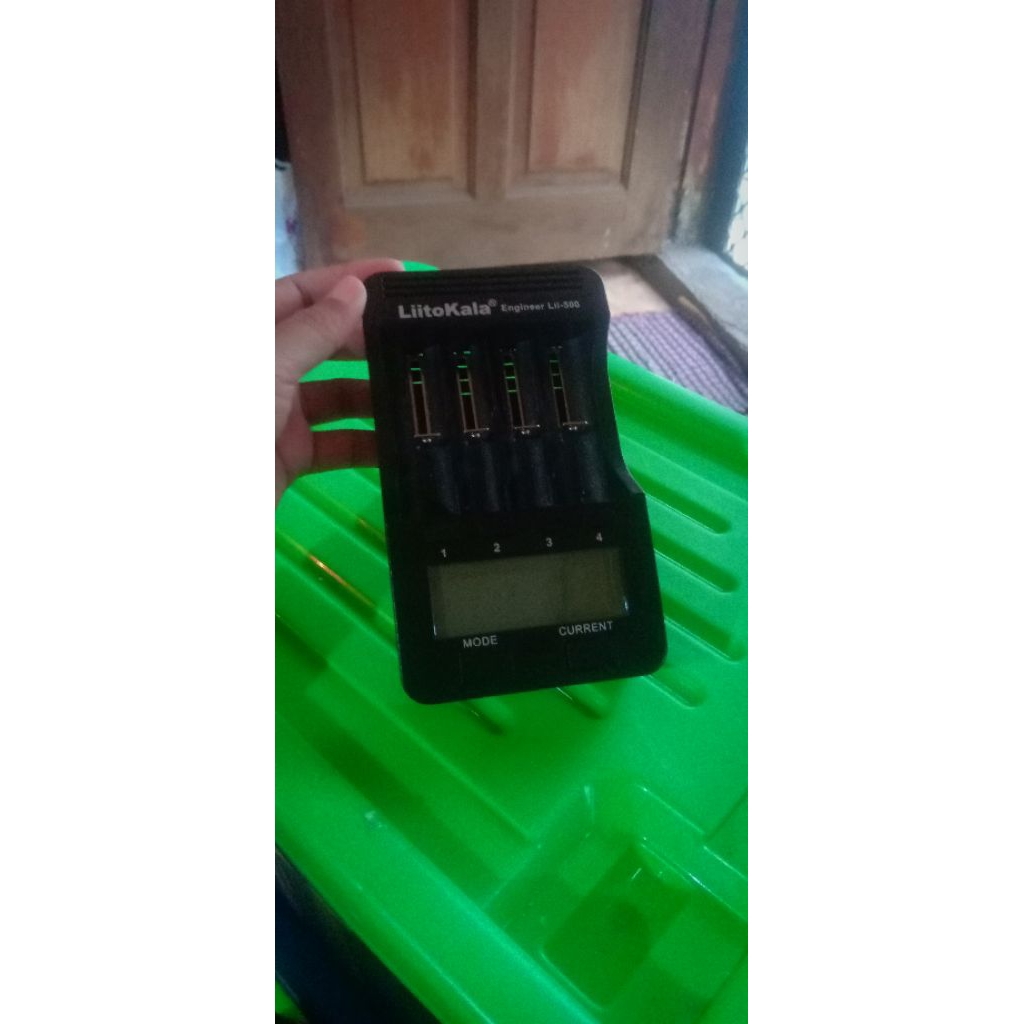 charger liitokala Engineer Lii-500 ready