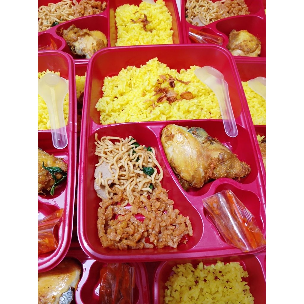 Nasi Kuning / Nasi Besek / Nasi Kotak / Nasi Box