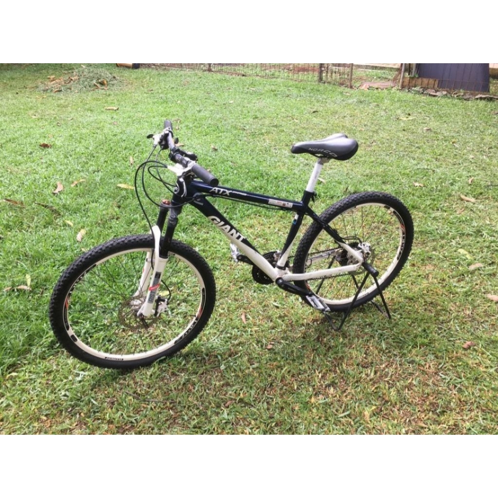 sepeda mtb giant atx pro