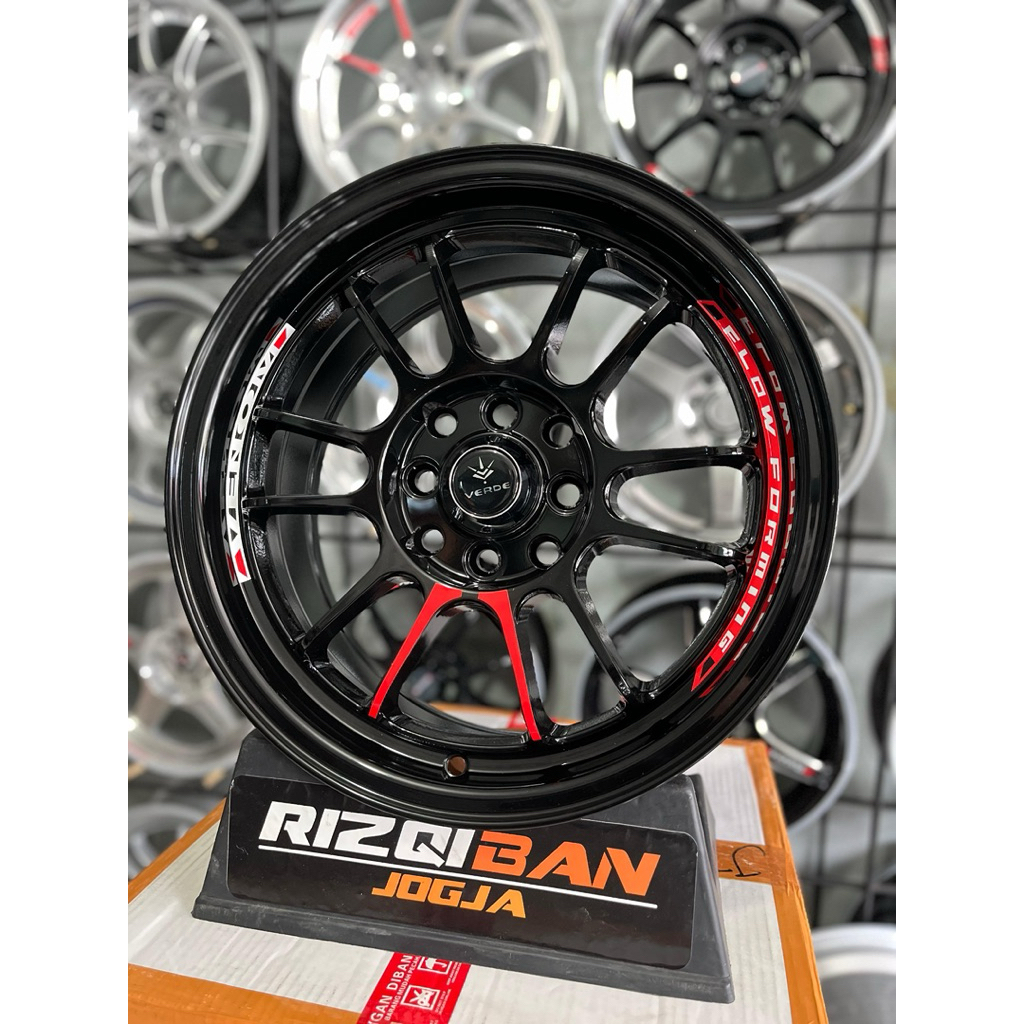 paket velg  venom r15 black glossy pcd 4x100/114+ ban 195 55 r15 sx2 kondisi baru