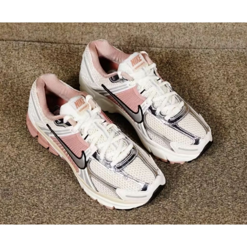 NIKE VOMERO 5 SIZE 38,5 PARTICLE PINK. SECOND LIKE NEW