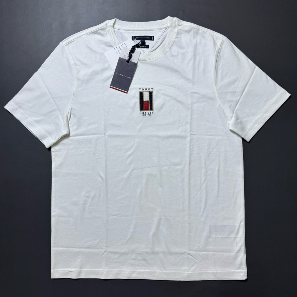 KAOS TOMMY HILFIGER REGULER FIT / Size L / ORIGINAL NEW