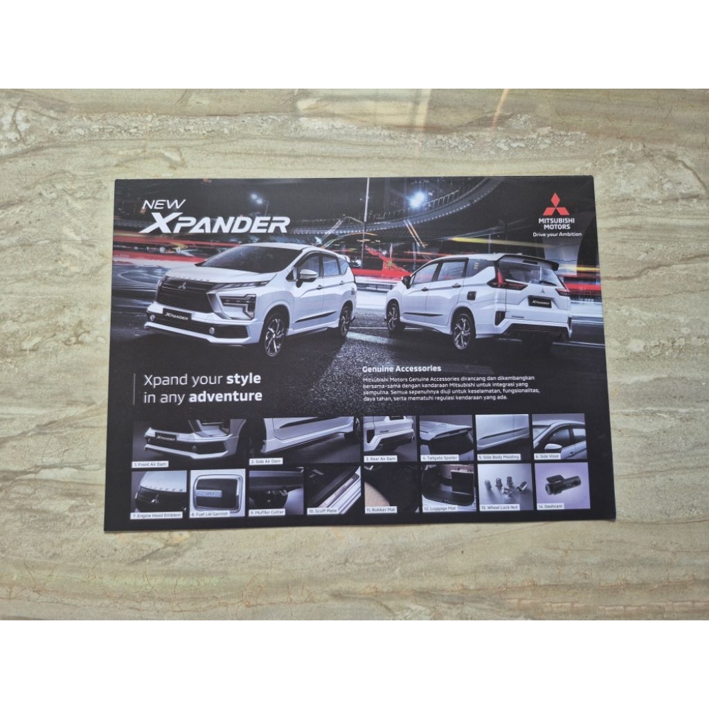 brosur katalog mobil mitsubishi xpander genuine accessories 2023 flyer