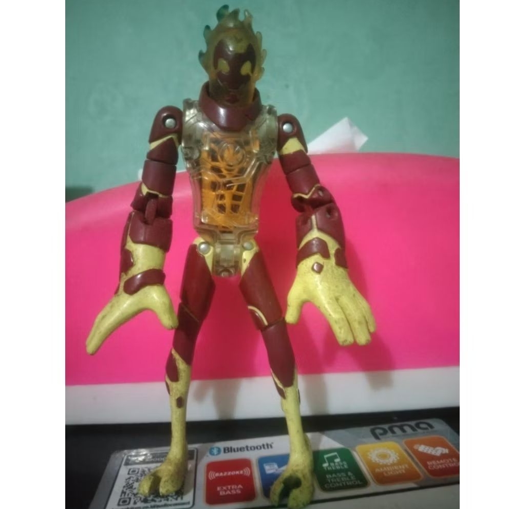 Heatblast serial Ben 10 Bandai