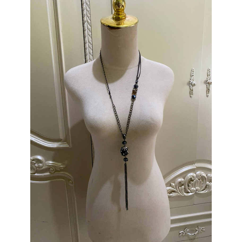 VINTAGE Y2k BLACK JET GLASS TASSEL NECKLACE [kalung y2k vintage)