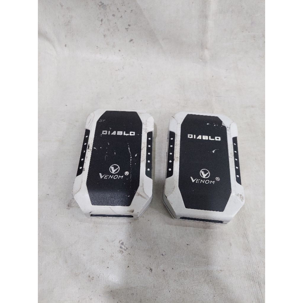 Crossover 2 way Venom