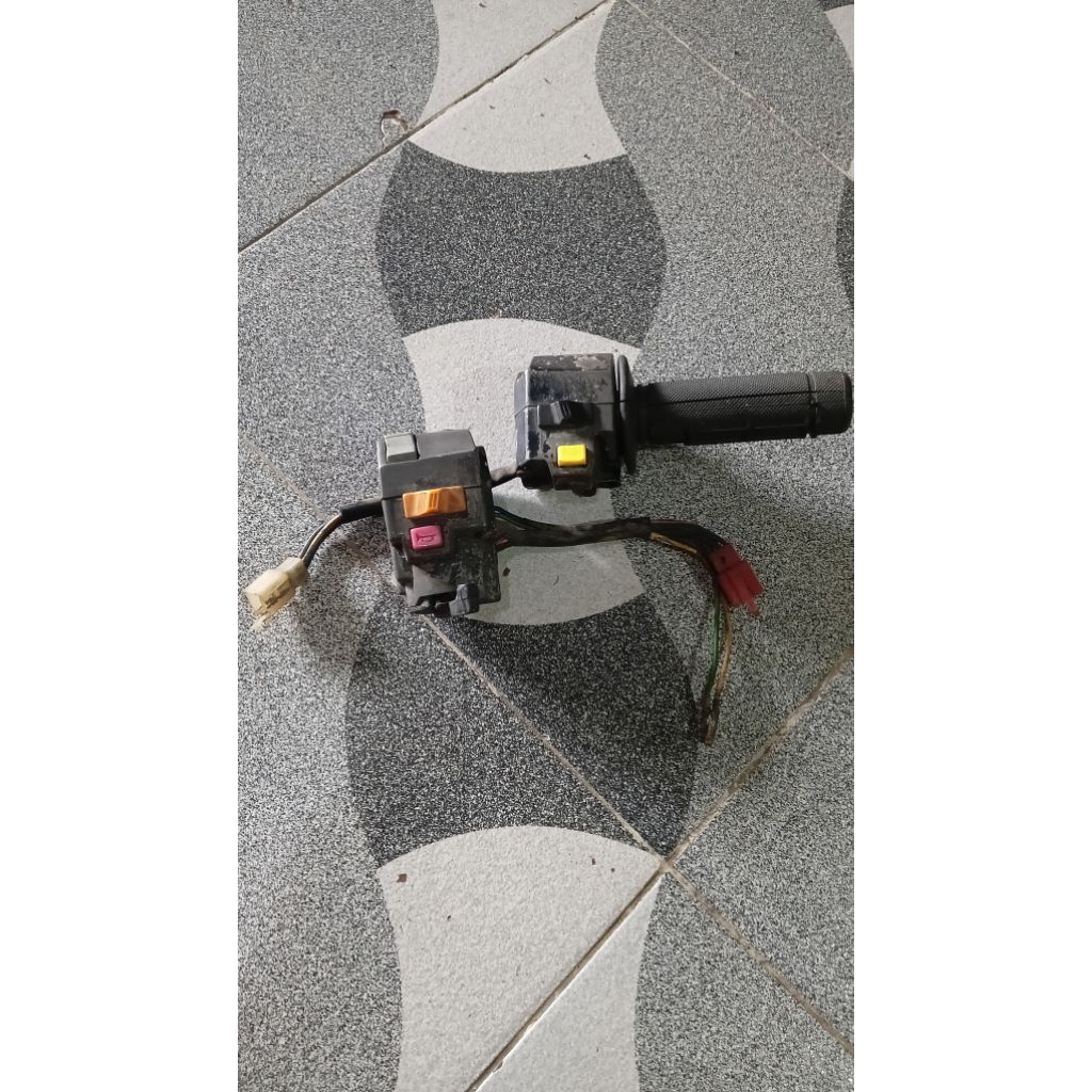 HOLDER/SAKLAR KANAN KIRI FORCE1 FIZ FIZR SIGMA ORIGINAL SECOND