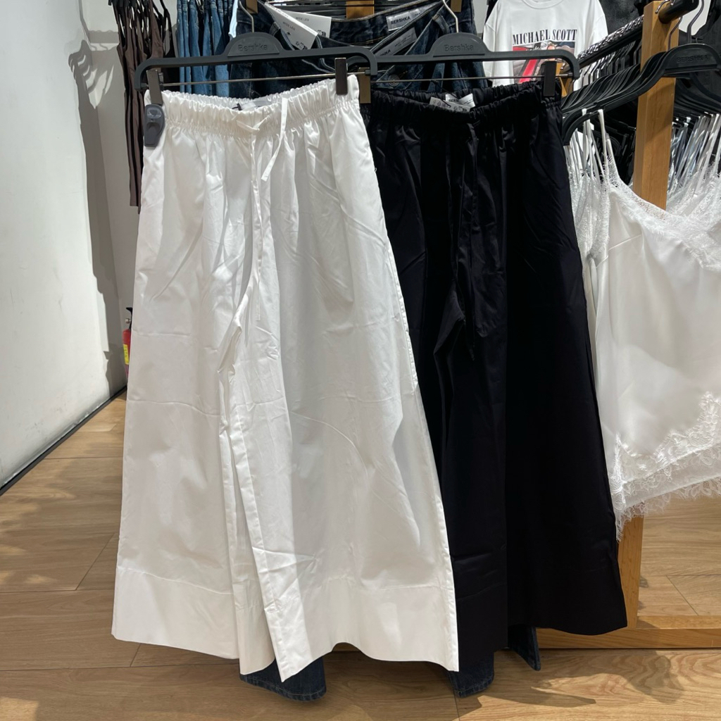 Celana Kulot Parasut BERSHKA Women Jastip (jasa titip)