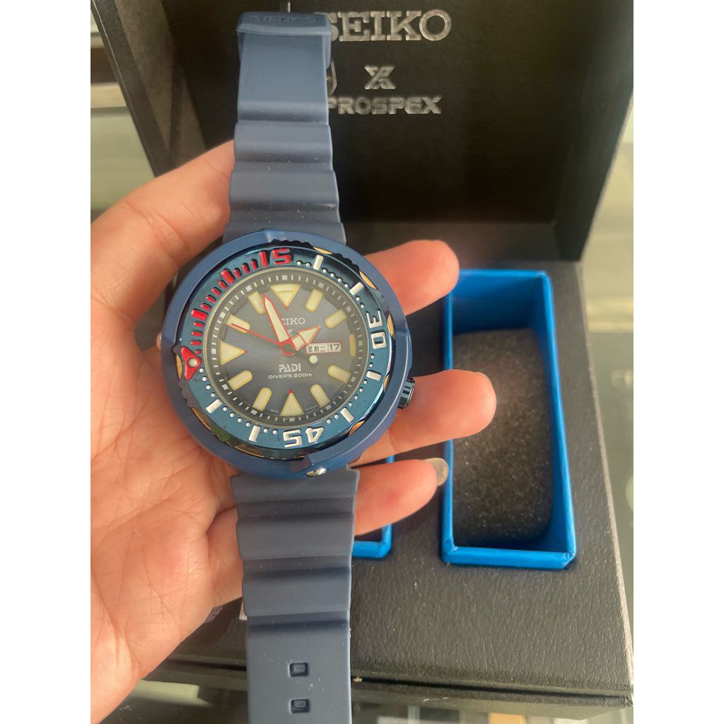 Seiko 5 PADI baterai, bukan automatic