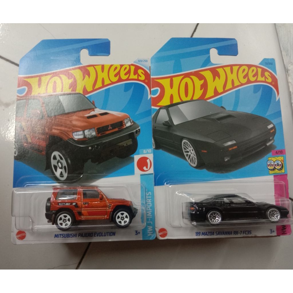 Hot Wheels , Paket bandle (Mazda savana rx7 + Mitsubishi Pajero Evo)