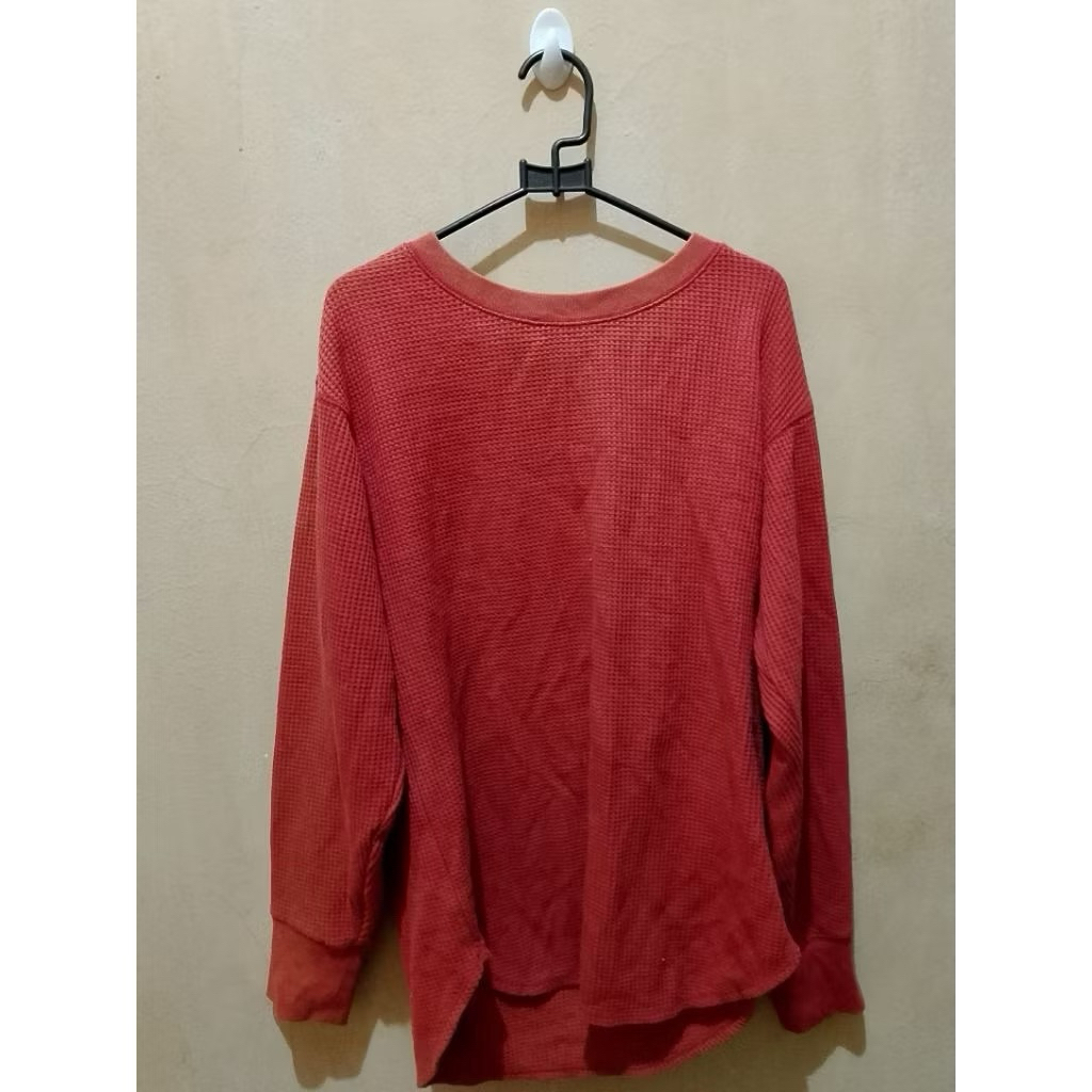 Uniqlo sweeter pl red tebal