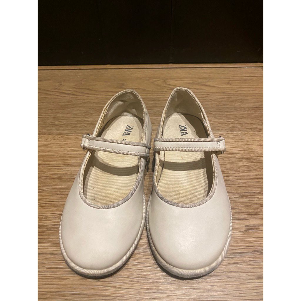 (PRELOVED) ZARA KIDS FLATSHOES SIZE 27