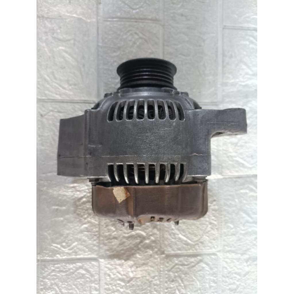Dinamo Ampere / Dinamo Pengisian / Dinamo Alternator Toyota Corona Exsaloon ST171