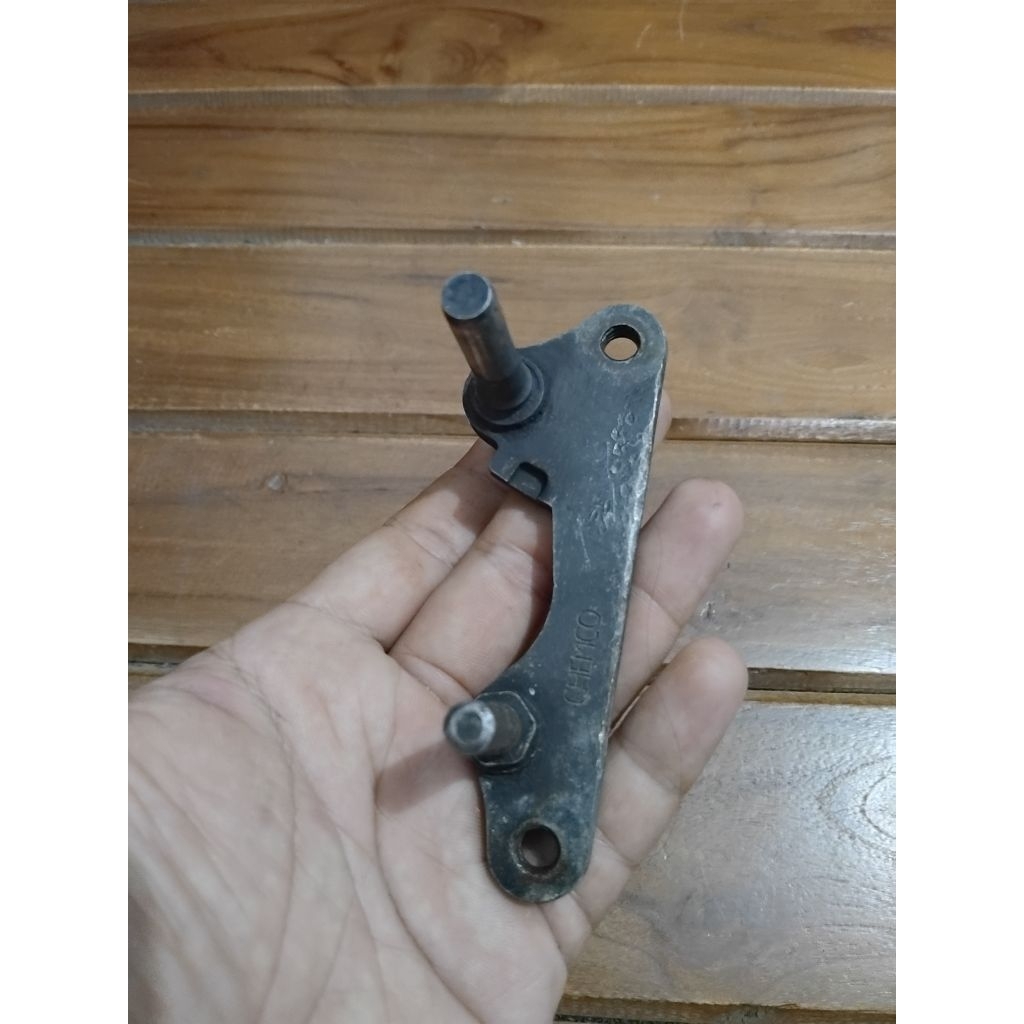 braket dudukan kaliper rem depan honda supra fit/supra x lama original copotan