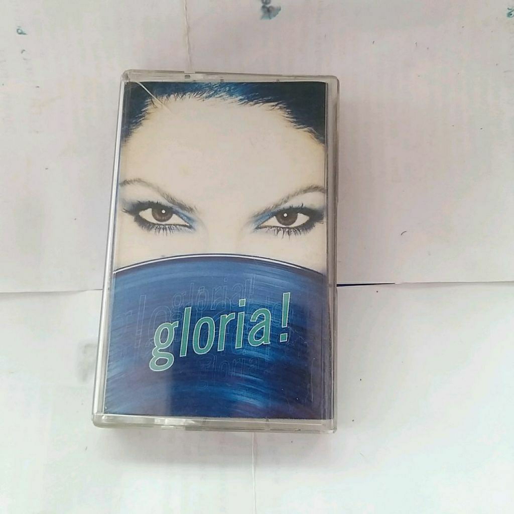 kaset pita gloria estefan gloria