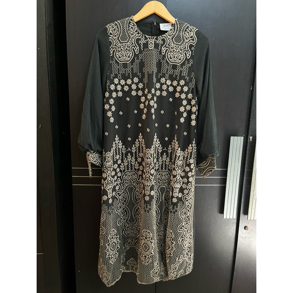 Atasan Buttonscarves, Studio tui, Wearing Klamby, Vivi zubedi, Heavenlights , Jennkaia , Ria Miranda