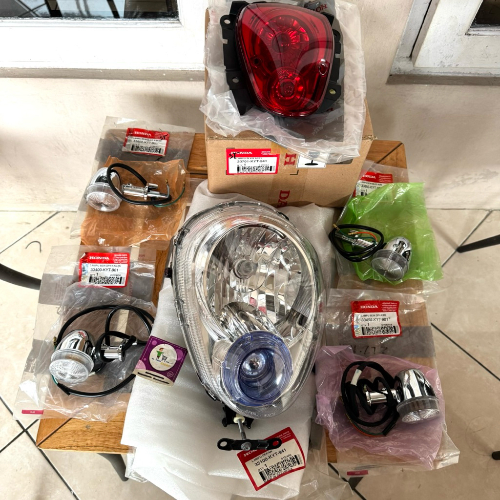 Lampu Depan Belakang Fullset Scoopy Karbu Original AHM