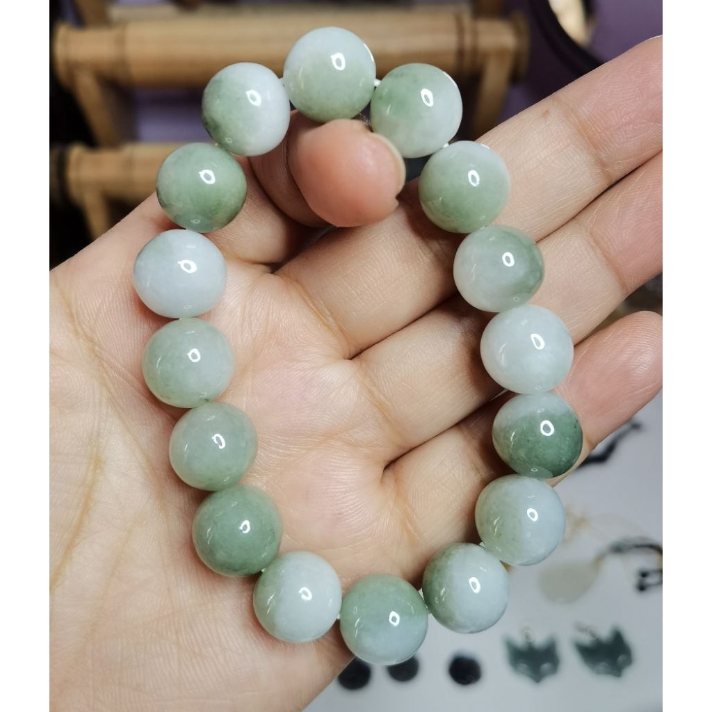 (Sertifikat) 12.3mm White Green Jadeite Jade Bracelet Type A