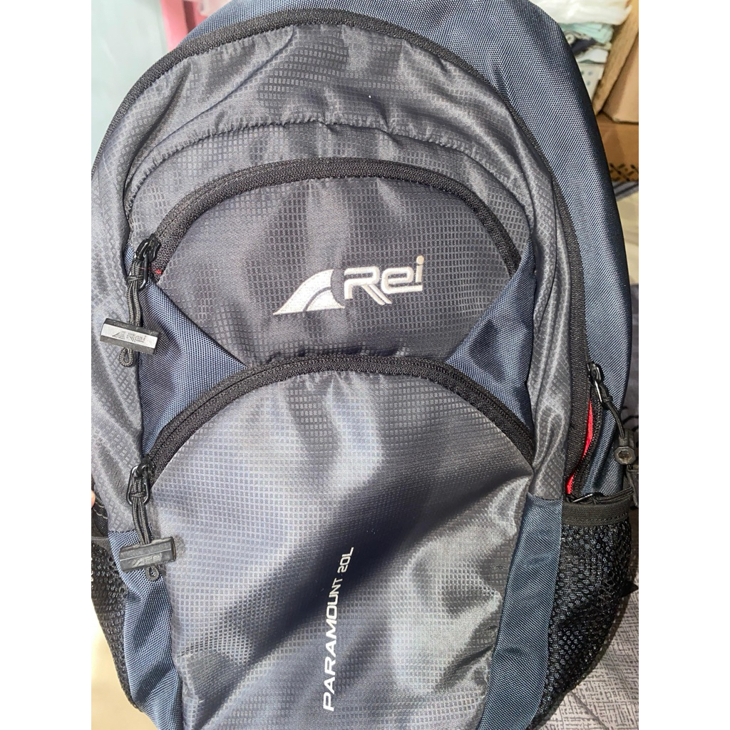 Tas ransel merk Arei
